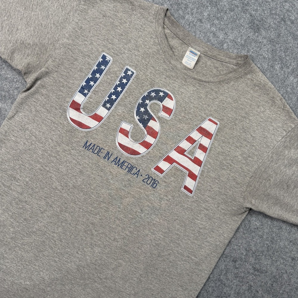 USA Made in America 2016 T-Shirt Men's Medium Gray Cotton Blend Patriotic Flag - Picture 1 of 14